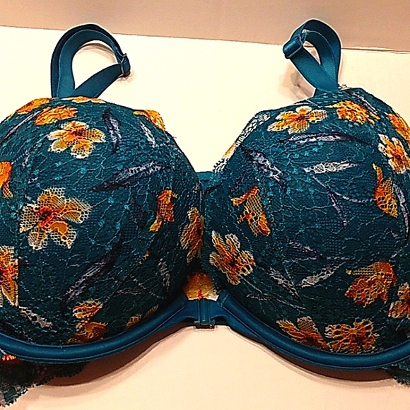 New Victoria's Secret PINK Gorgeous Lacey Date Super Push-Up Bra 36D - Picture 9 of 16